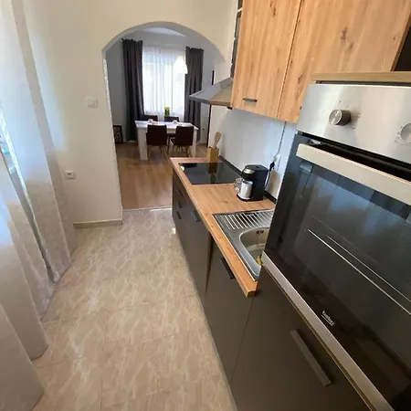 Apartment Dora