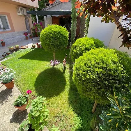 Apartment Dora