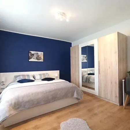 Dora Apartament *