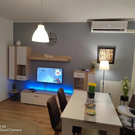 Dora Apartament